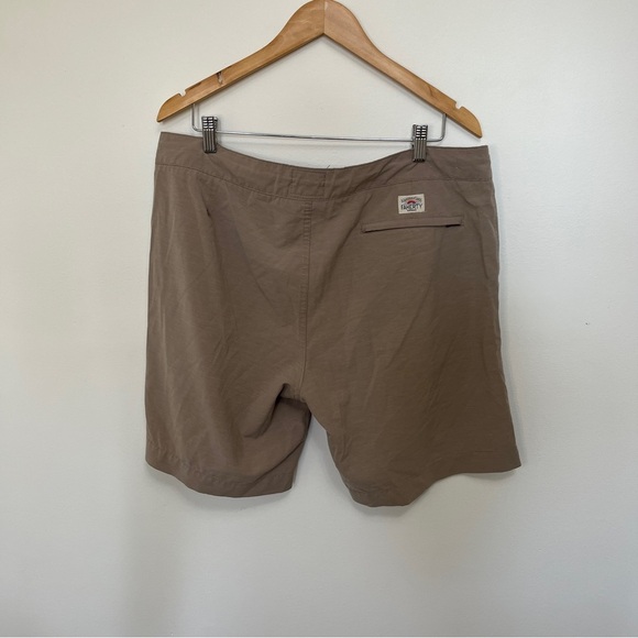 Faherty All Day Shorts Size Mens 36 in Khaki - Picture 3 of 4